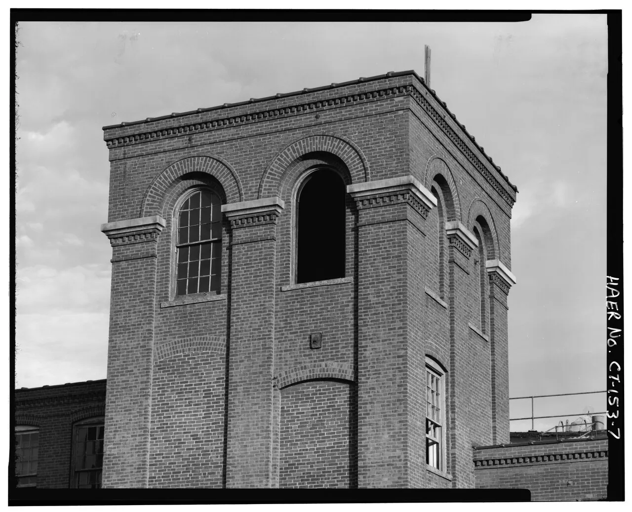 Arched-window Scovill tower between Buildings 3 and 4. 