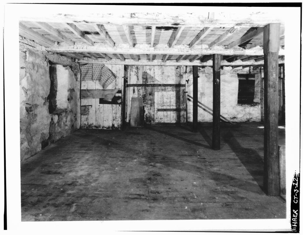First floor: northeast corner, looking east