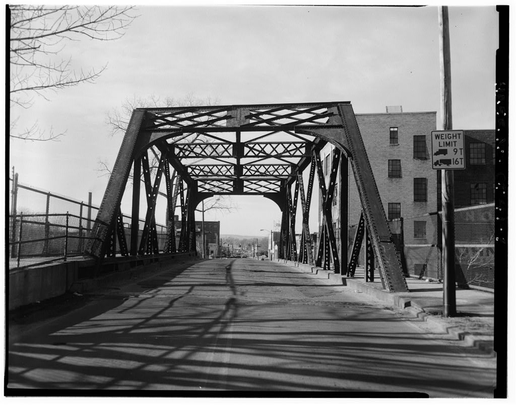 EAST PORTAL, VIEW WEST-NORTHWEST - Walnut Street Railroad Bridge, Walnut Street over AMTRAK, Hartford, Hartford…