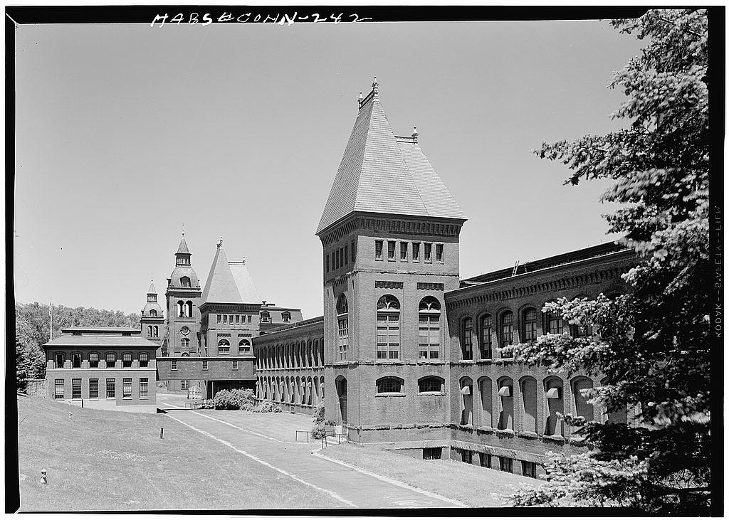 West elevation showing office unit to the left later mill to the right, and original 1871 mill beyond